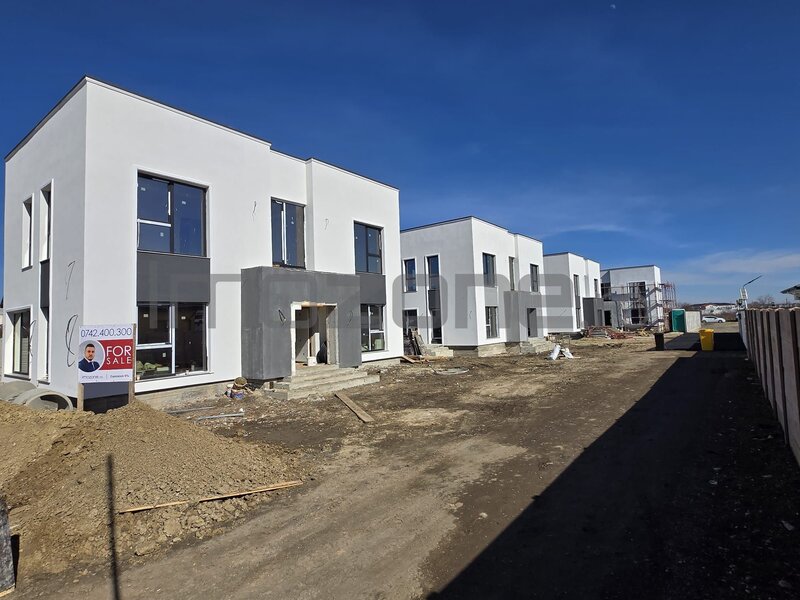 Vila - 4 camere,  situata in Otopeni, 131mp utili, teren 350mp, 2 locuri parcare